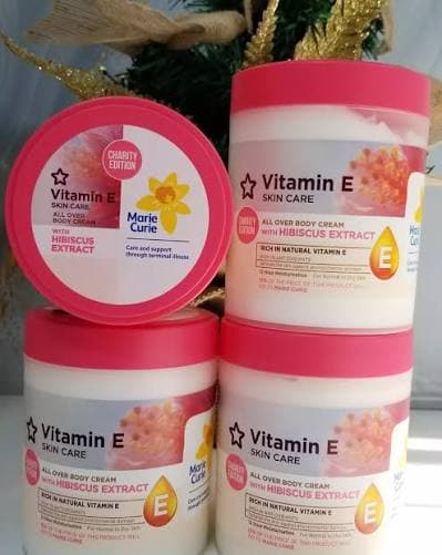 VITAMIN VITAMIN E SKIN CARE  WITH HIBISCUS EXTRACT – original fragrance Uganda